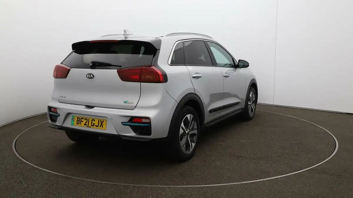 2021-kia-e-niro-ev-3-big-46