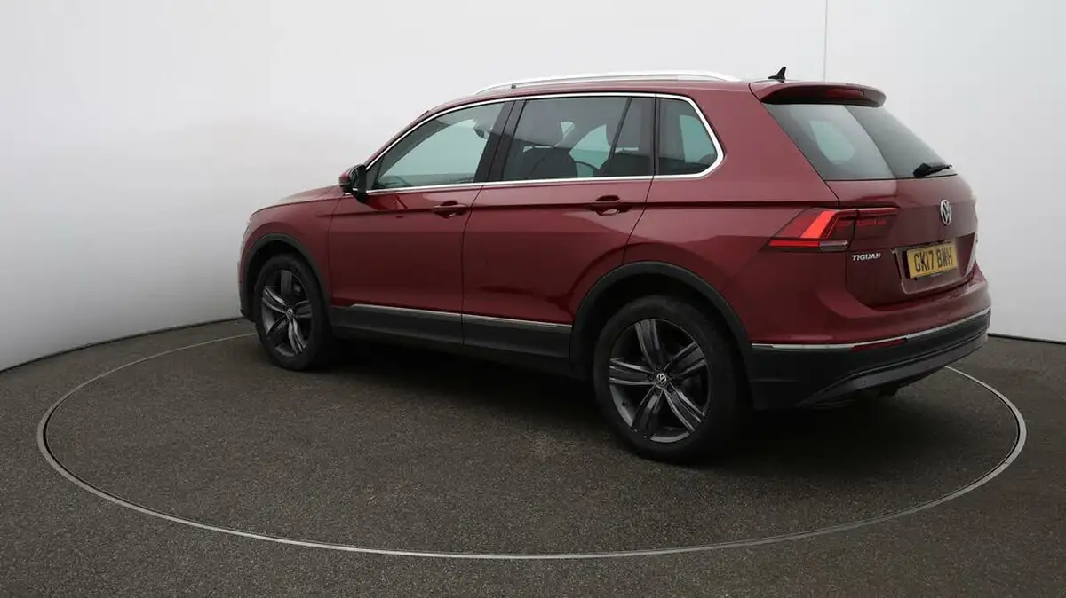 2017-volkswagen-tiguan-20tdi-sel-190ps-4motion-bmt-ss-dsg-big-5