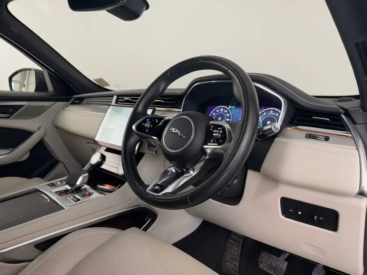 2022-jaguar-f-pace-20-p400e-r-dynamic-s-big-9