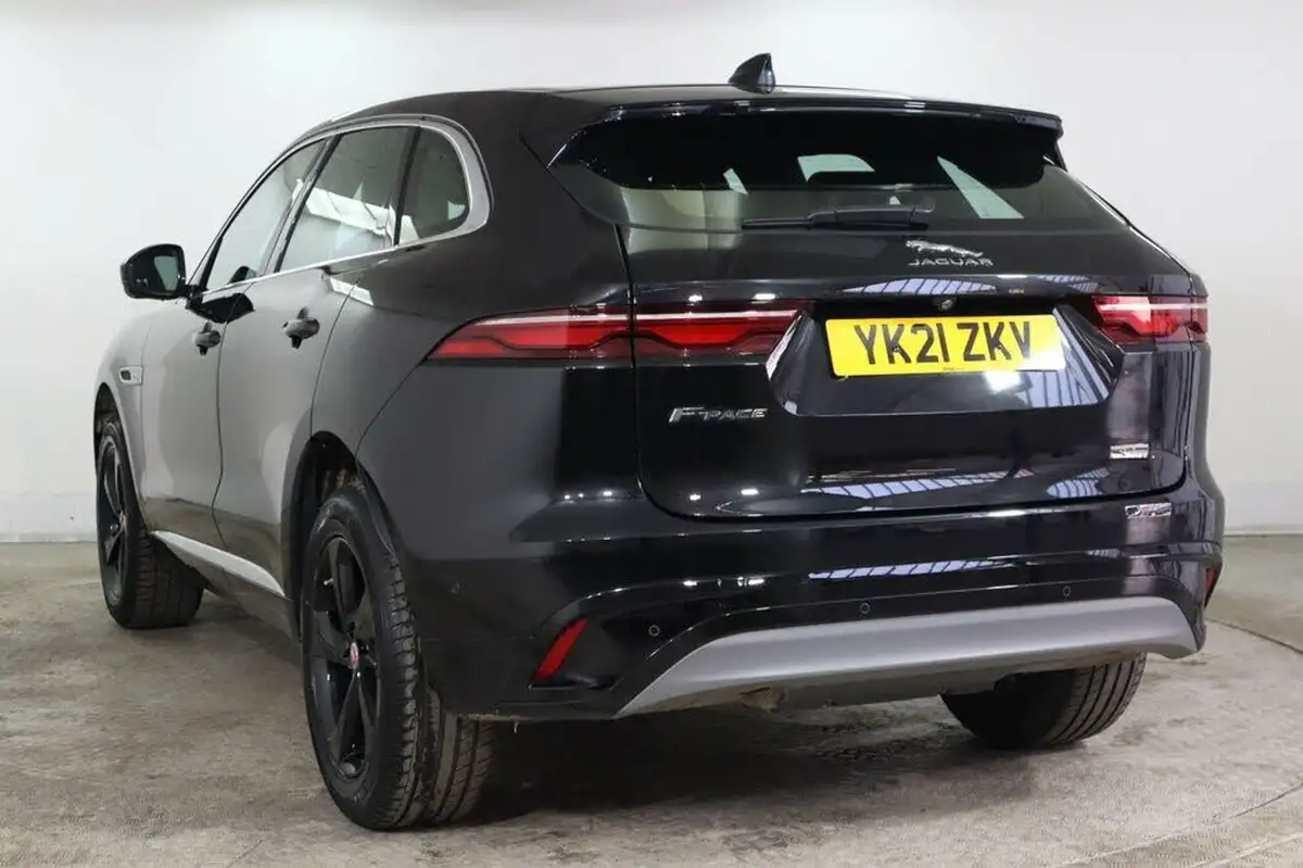 2021-jaguar-f-pace-20-p250-r-dynamic-s-big-3