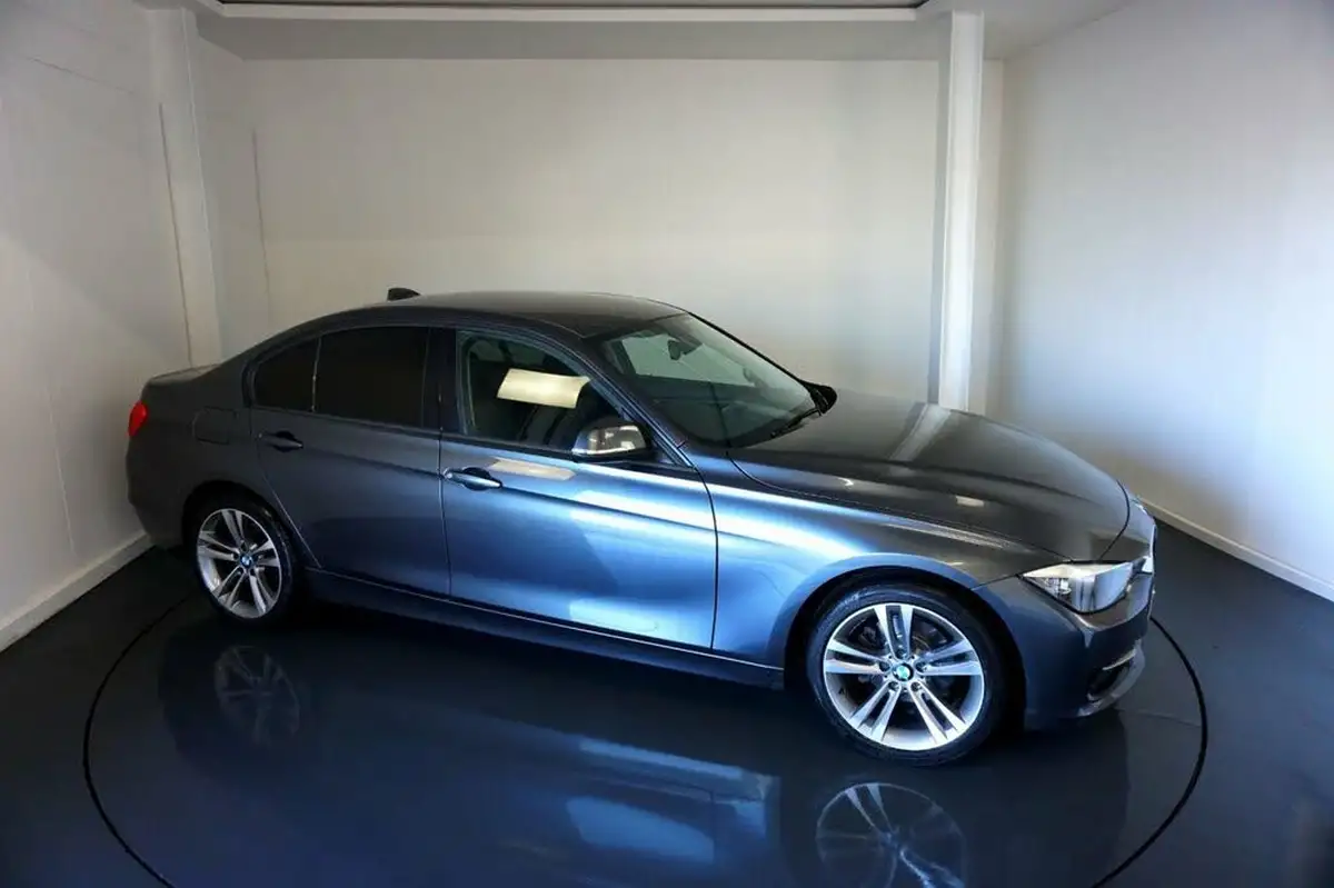 2013-bmw-3-series-20-320i-sport-184bhp-ss-saloon-4d-big-11