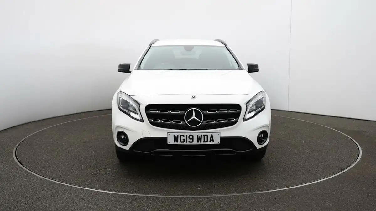 2019-mercedes-benz-gla-class-16-gla-180-urban-edition-ss-big-31