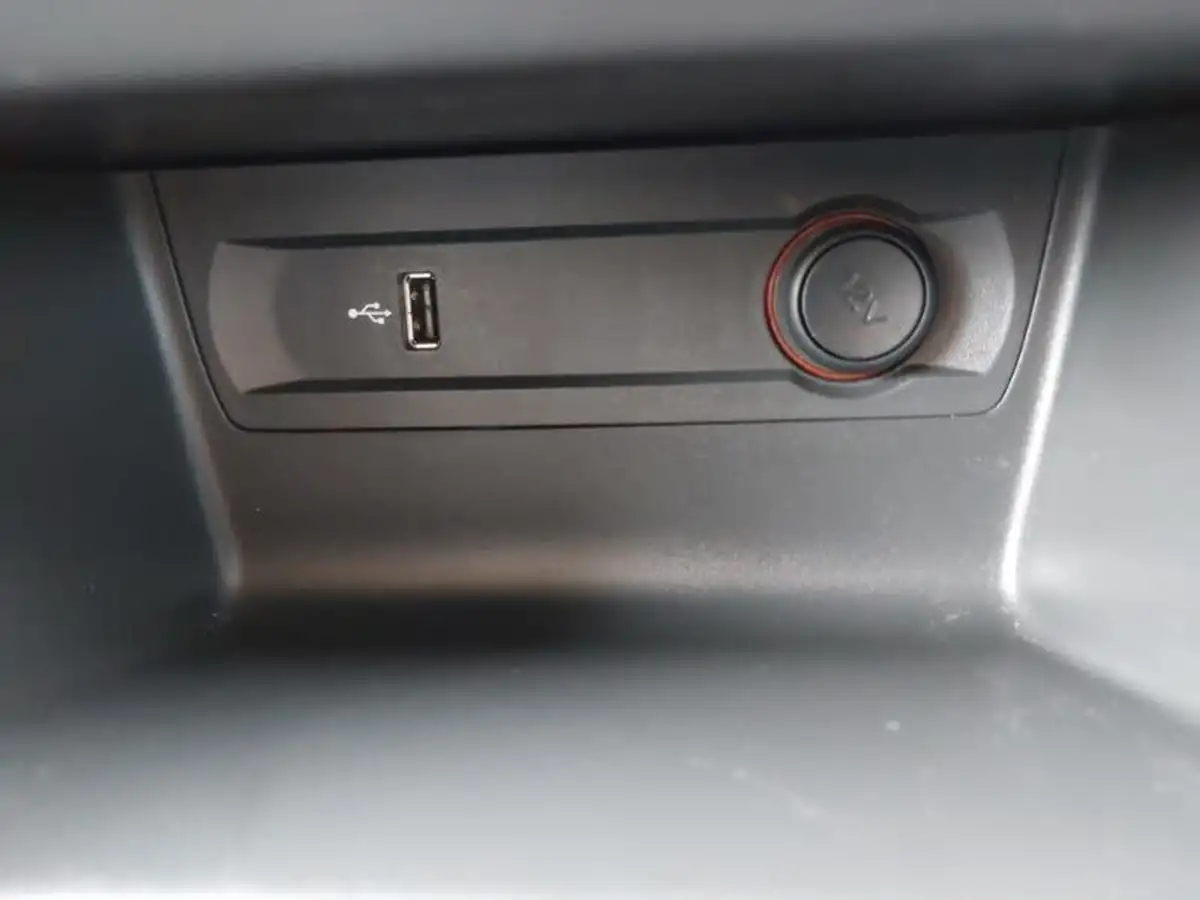 2019-mg-zs-suv-10t-gdi-exclusive-109bhp-big-13