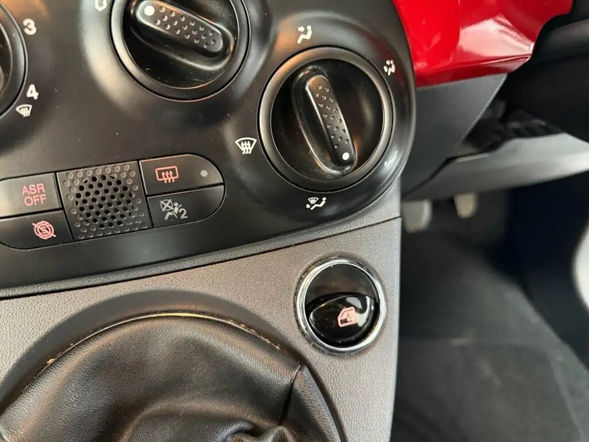 2016-fiat-500-12-lounge-big-43