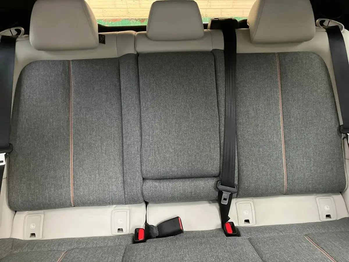 2023-mazda-mx-30-e-makoto-170ps-dark-grey-cloth-w-black-leatherette-830cc-big-15