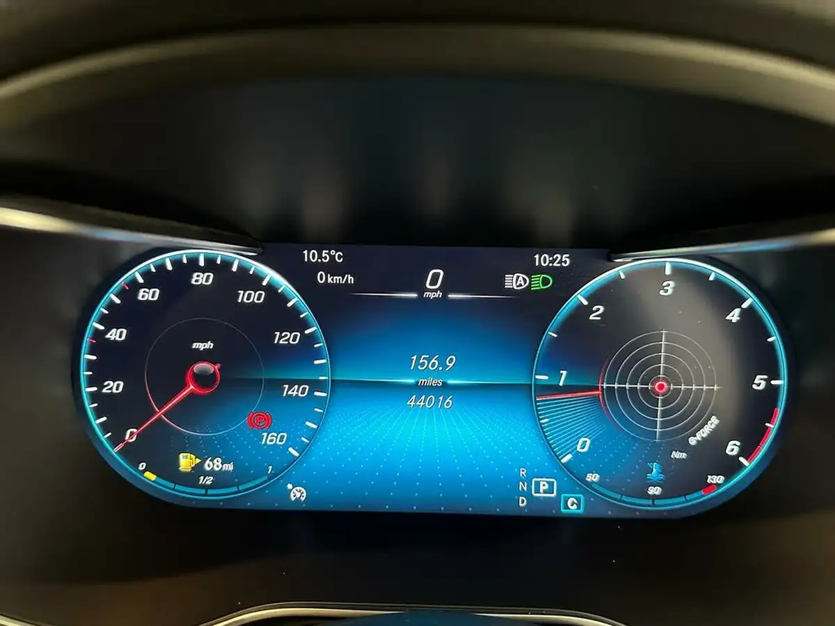 2020-mercedes-benz-glc-class-20d-glc300d-amg-line-premium-station-wagon-5d-big-7