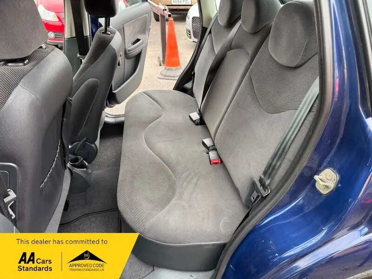 2007-citroen-c3-14-sx-big-8