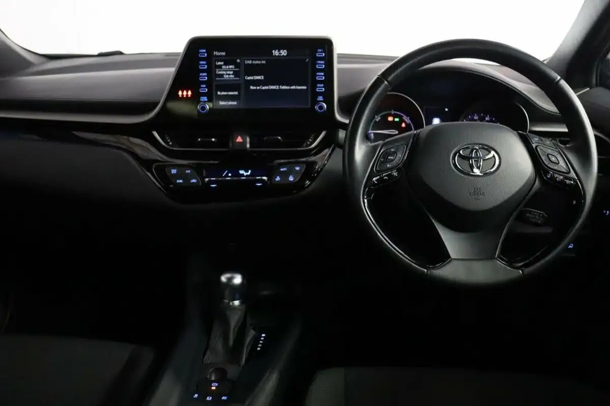 2022-toyota-c-hr-18-vvt-i-icon-big-2