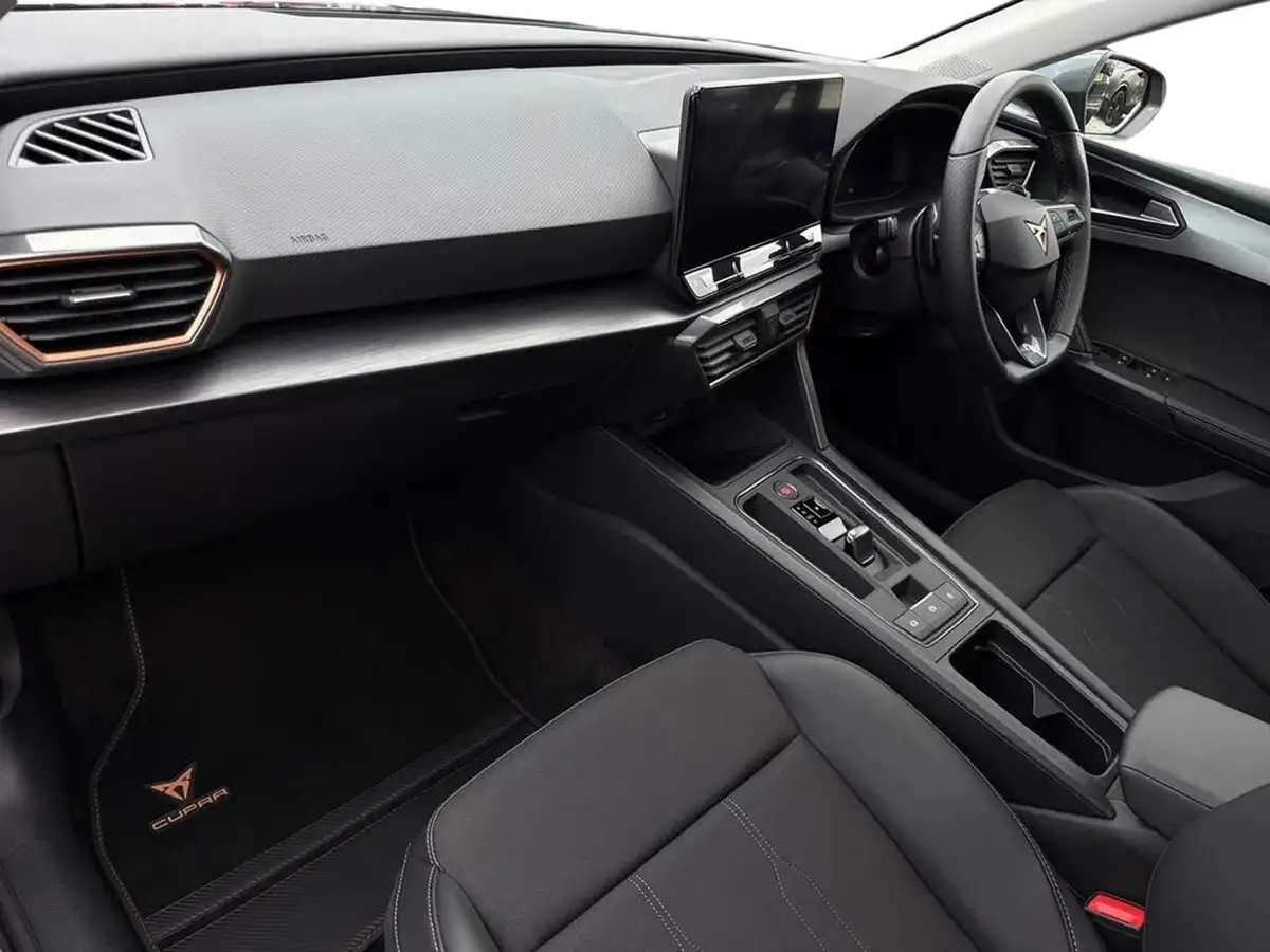 2024-cupra-leon-nf-15-etsi-v1-design-edition-hatchback-big-8
