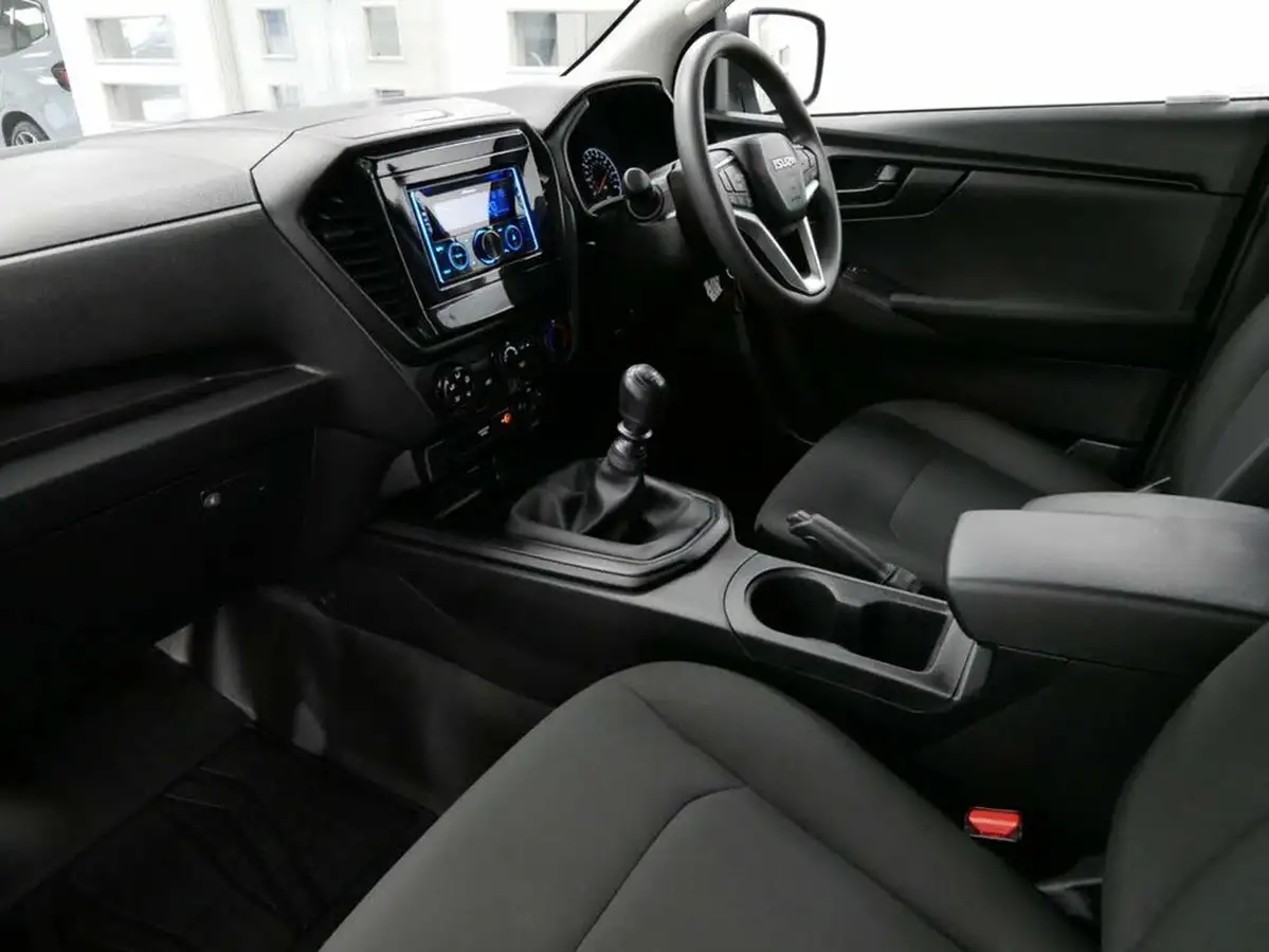 2024-isuzu-d-max-19td-utility-4x4-single-rear-differential-lock-big-14