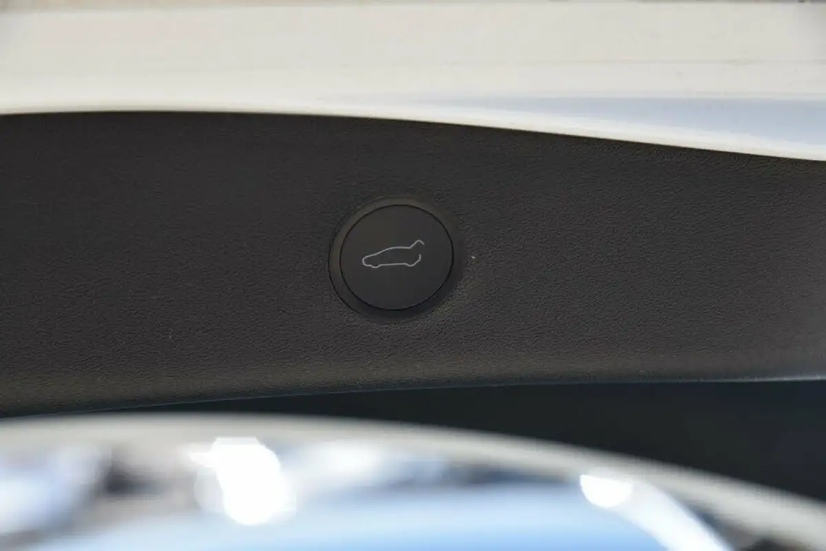 2021-tesla-model-3-e-long-range-4x4-big-58