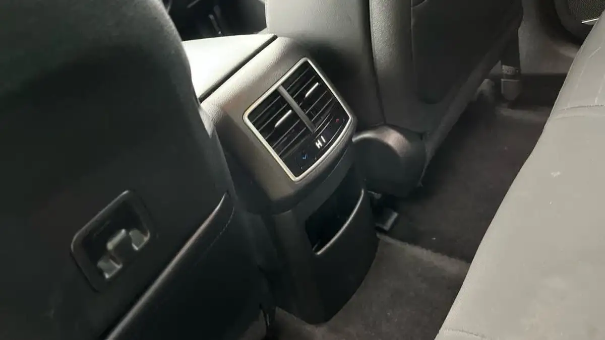 2023-kia-sportage-16-t-gdi-3-226bhp-hev-auto-big-23