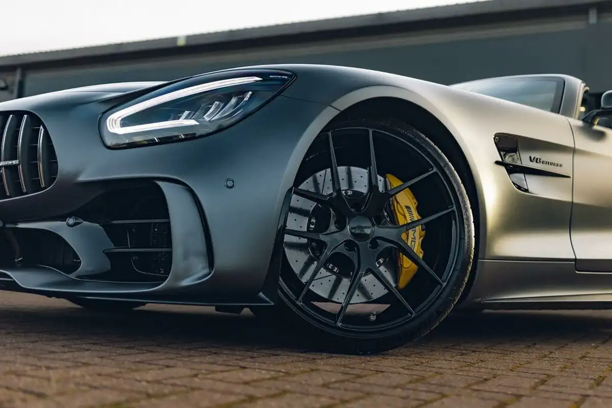 2020-mercedes-benz-amg-40-gt-r-convertible-big-11