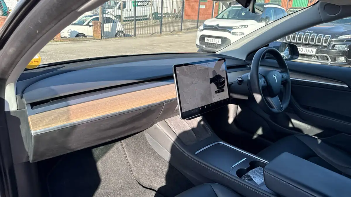 2021-tesla-model-3-e-long-range-4x4-big-9