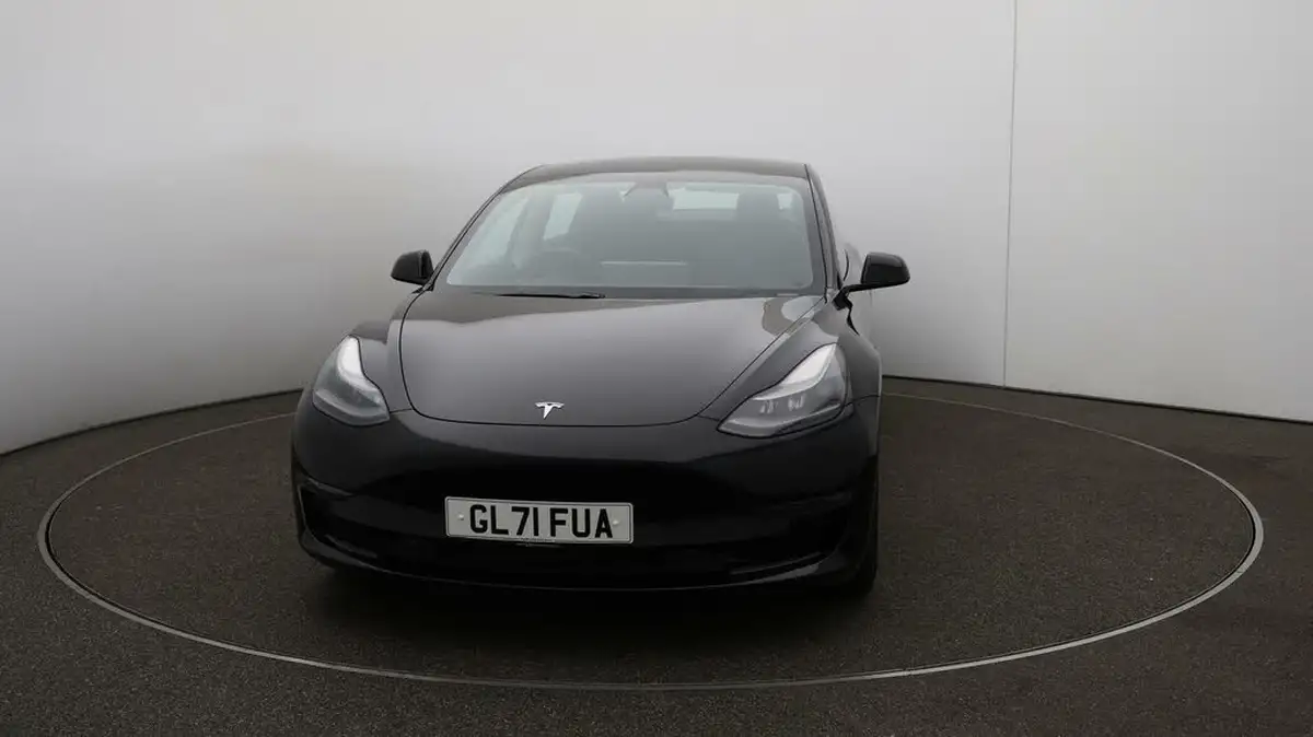 2021-tesla-model-3-e-long-range-awd-big-31