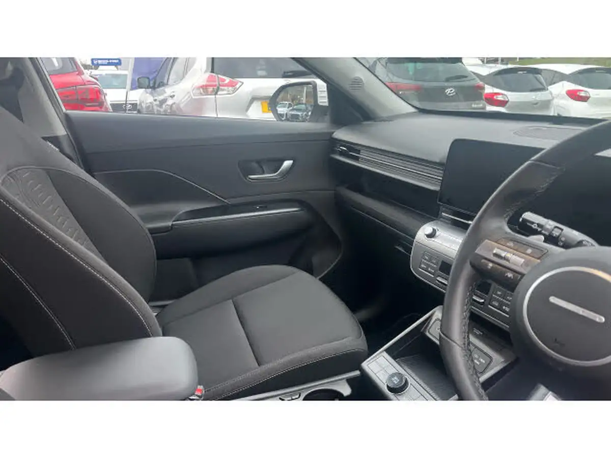 2024-hyundai-kona-e-advance-218ps-65kwh-big-13