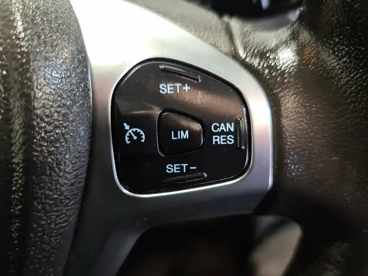 2020-ford-transit-courier-15tdci-leader-75ps-eu6dt-panel-van-big-25