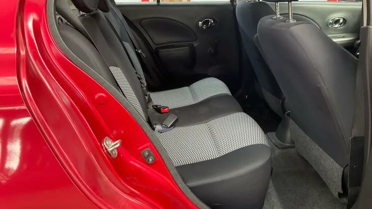 2014-nissan-micra-12-acenta-80ps-cvt-big-9