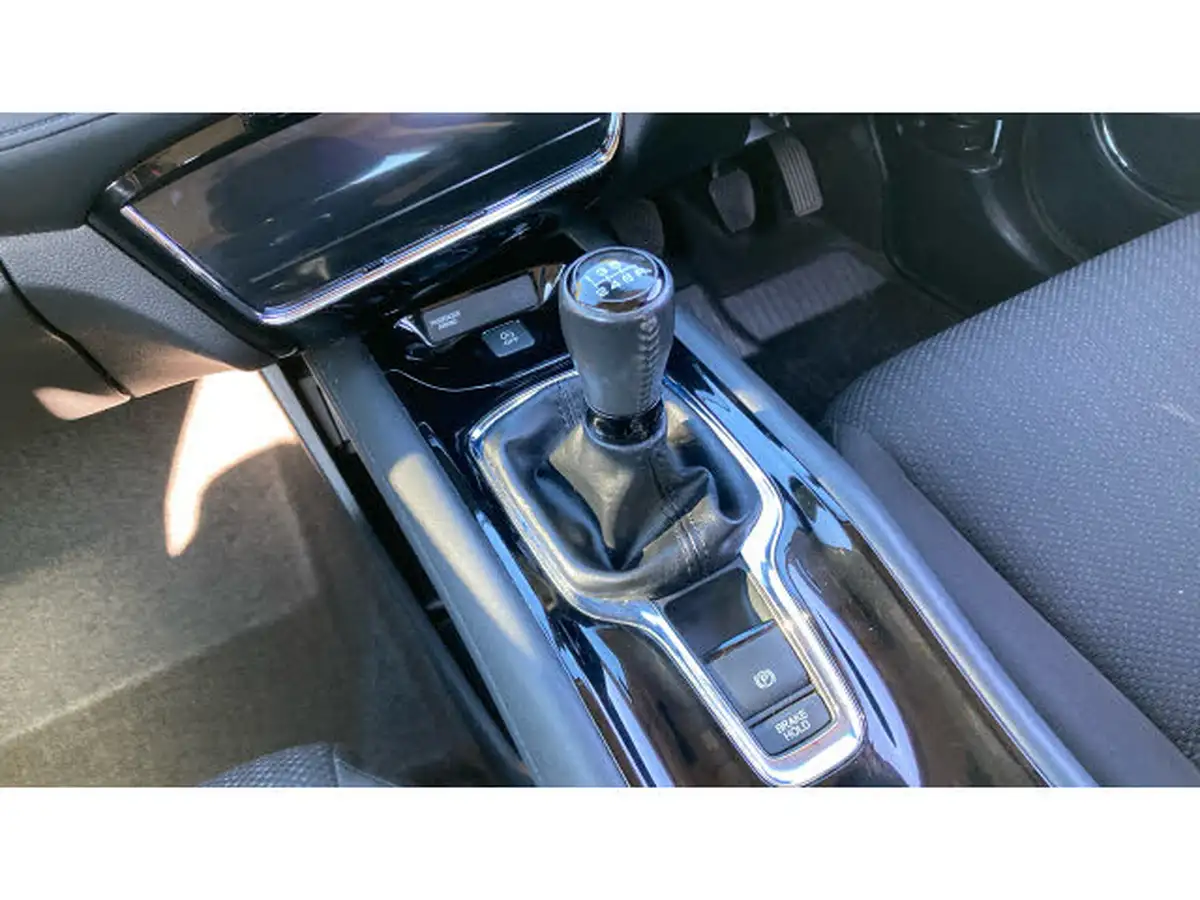 2015-honda-hr-v-15-i-vtec-se-big-12
