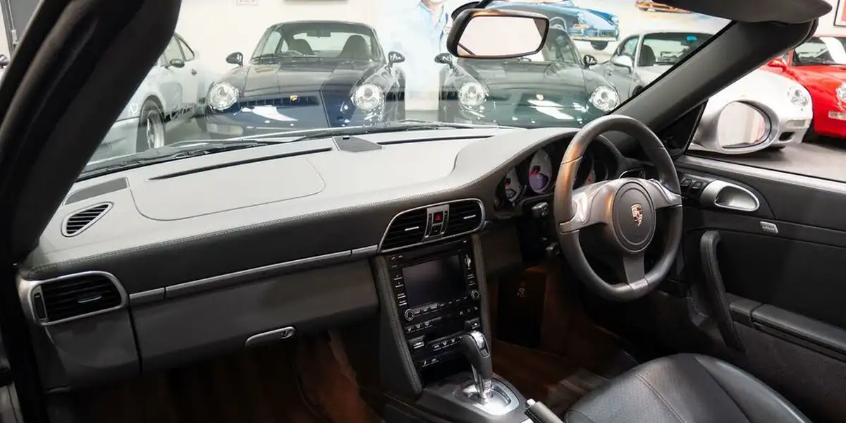 2009-porsche-911-38-carrera-4-s-cabriolet-3800cc-pdk-big-16