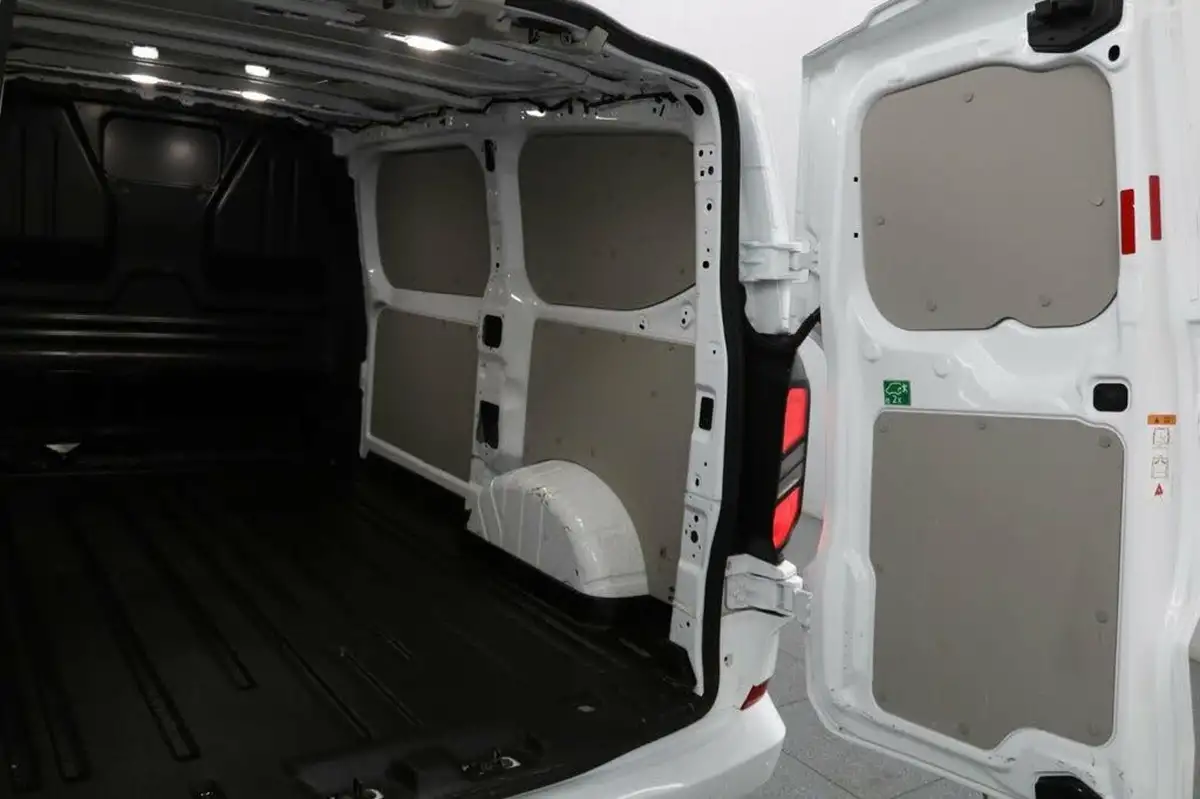 2023-ford-transit-custom-20tdci-320-l1h1-limited-136pseu6e-panel-van-1996cc-auto-big-16