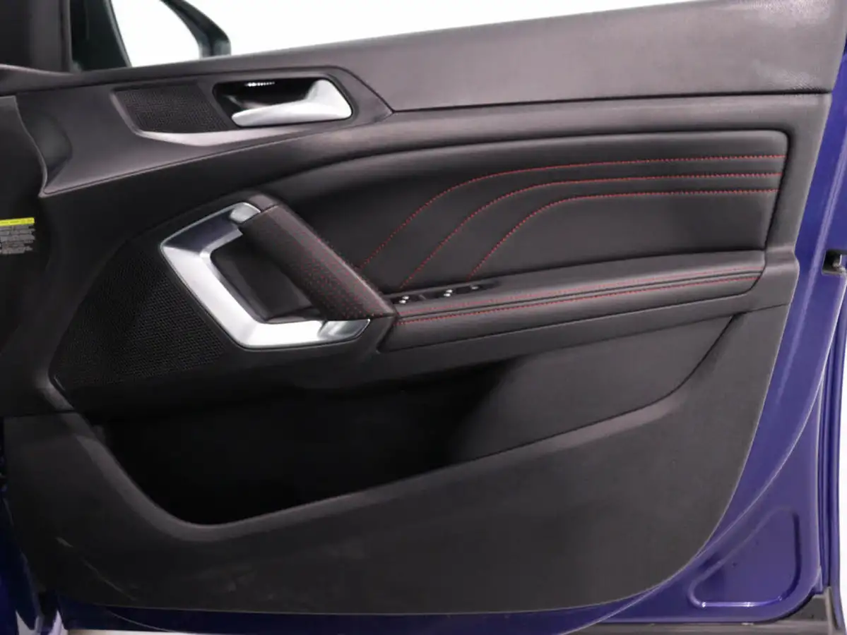 2018-peugeot-308-sw-12-puretech-gt-line-big-31