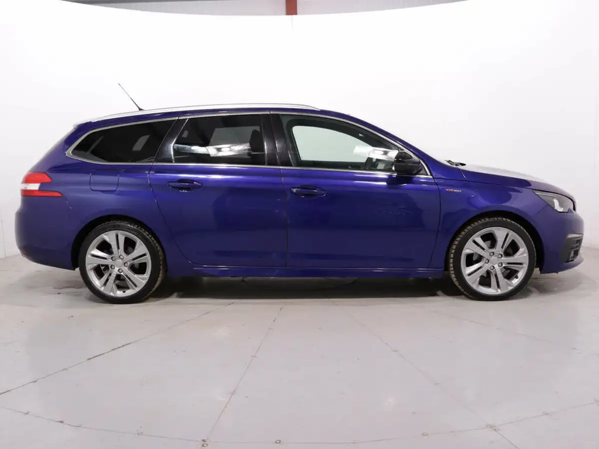 2018-peugeot-308-sw-12-puretech-gt-line-big-7
