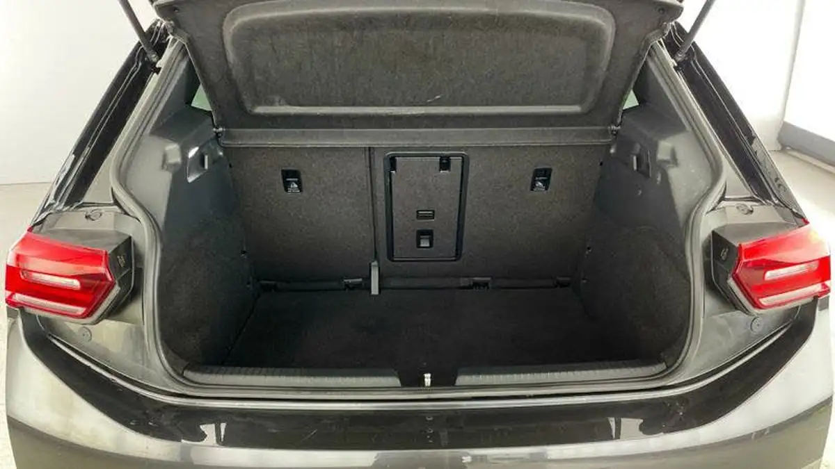 2020-volkswagen-id3-e-first-edition-big-26