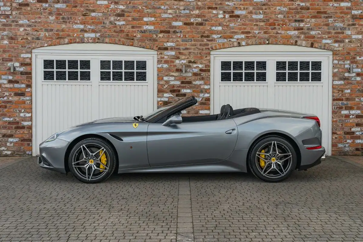 2016-ferrari-california-39-t-big-14