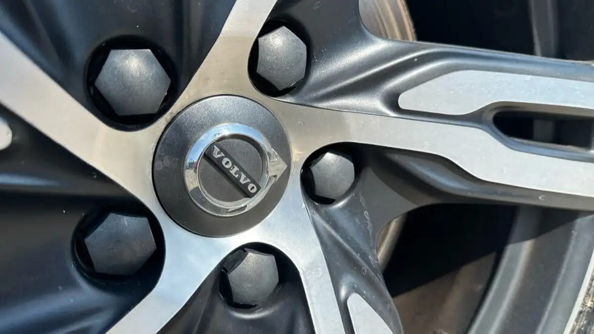 2019-volvo-v90-20td-d5-r-design-plus-big-35