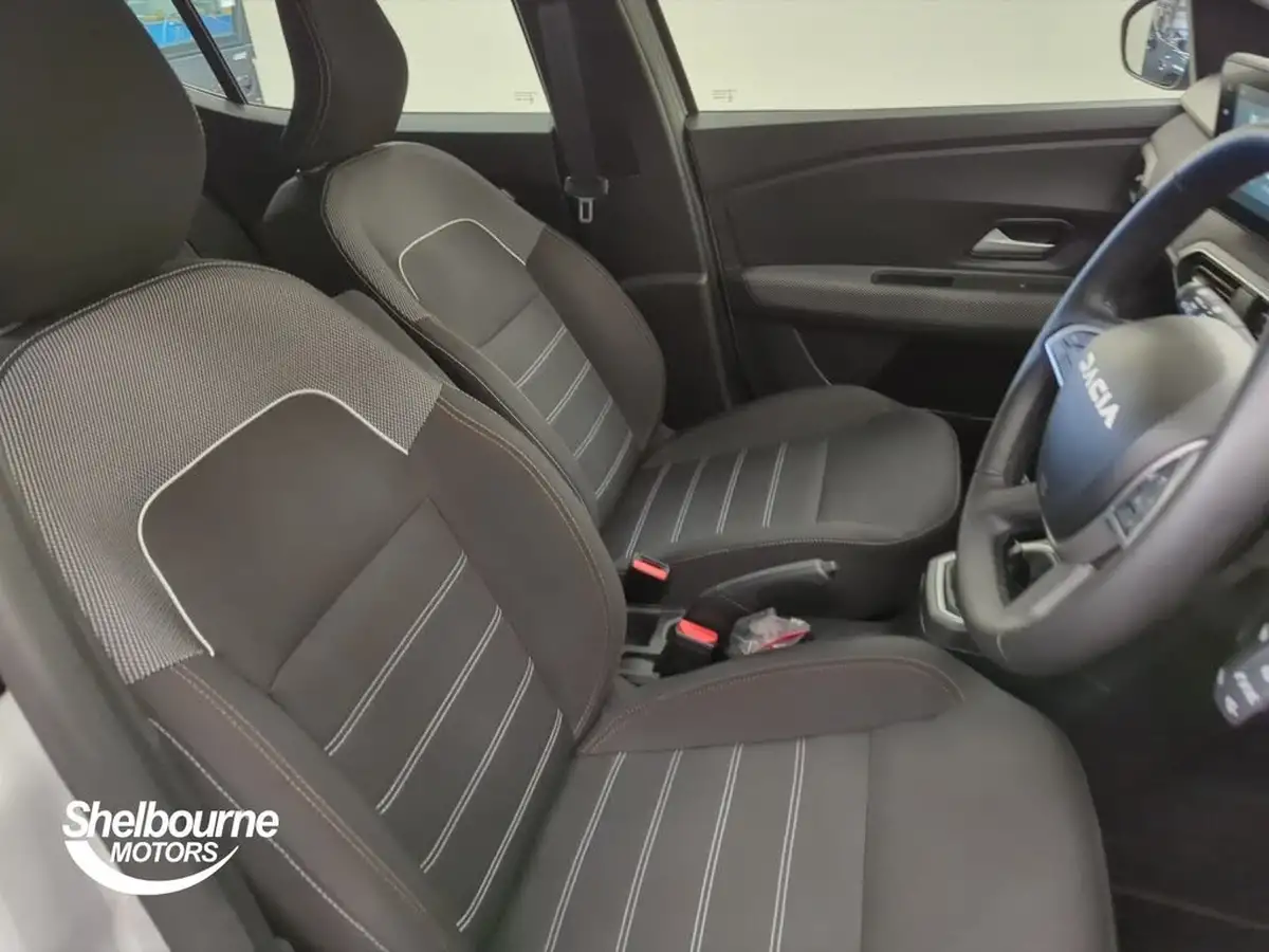 2023-renault-clio-10-tce-rs-line-big-35