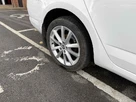 2013-skoda-octavia-20tdi-elegance-hatchback-small-8