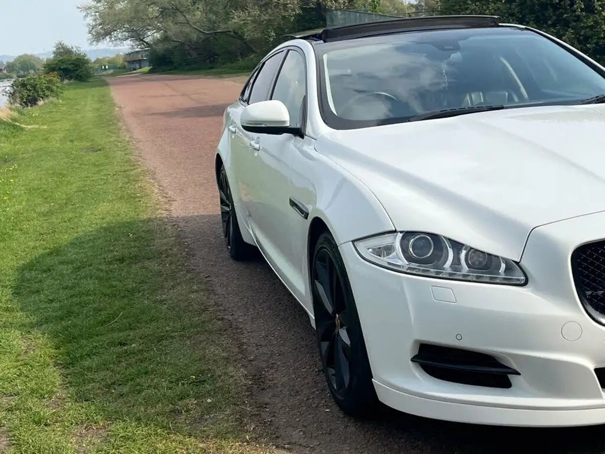 2014-jaguar-xj-series-30td-xj-premium-luxury-swb-big-30