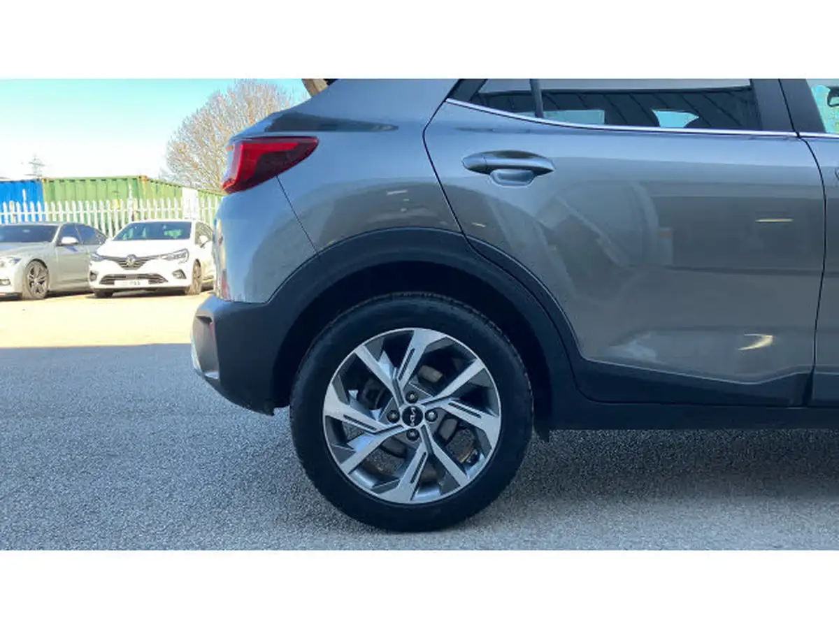 2024-kia-stonic-10-t-gdi-gt-line-s-98bhp-dct-big-6