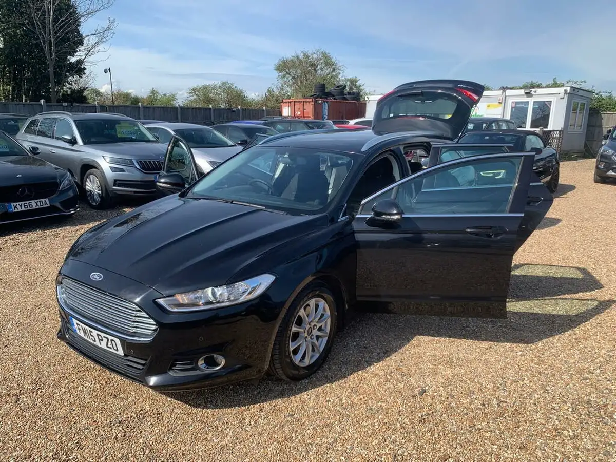 2015-ford-mondeo-20tdci-zetec-econetic-estate-big-47