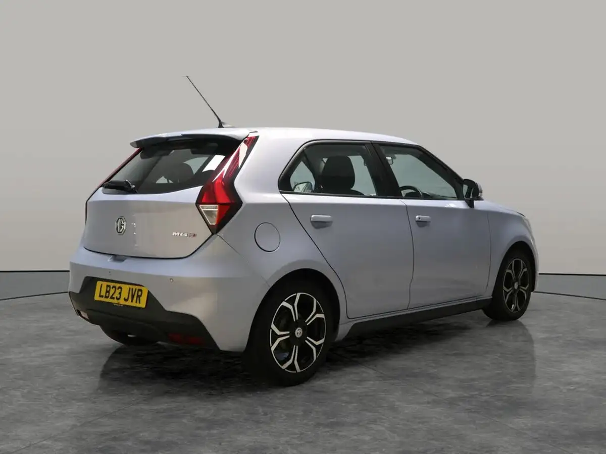2023-mg-mg3-15-vti-tech-exclusive-nav-big-8