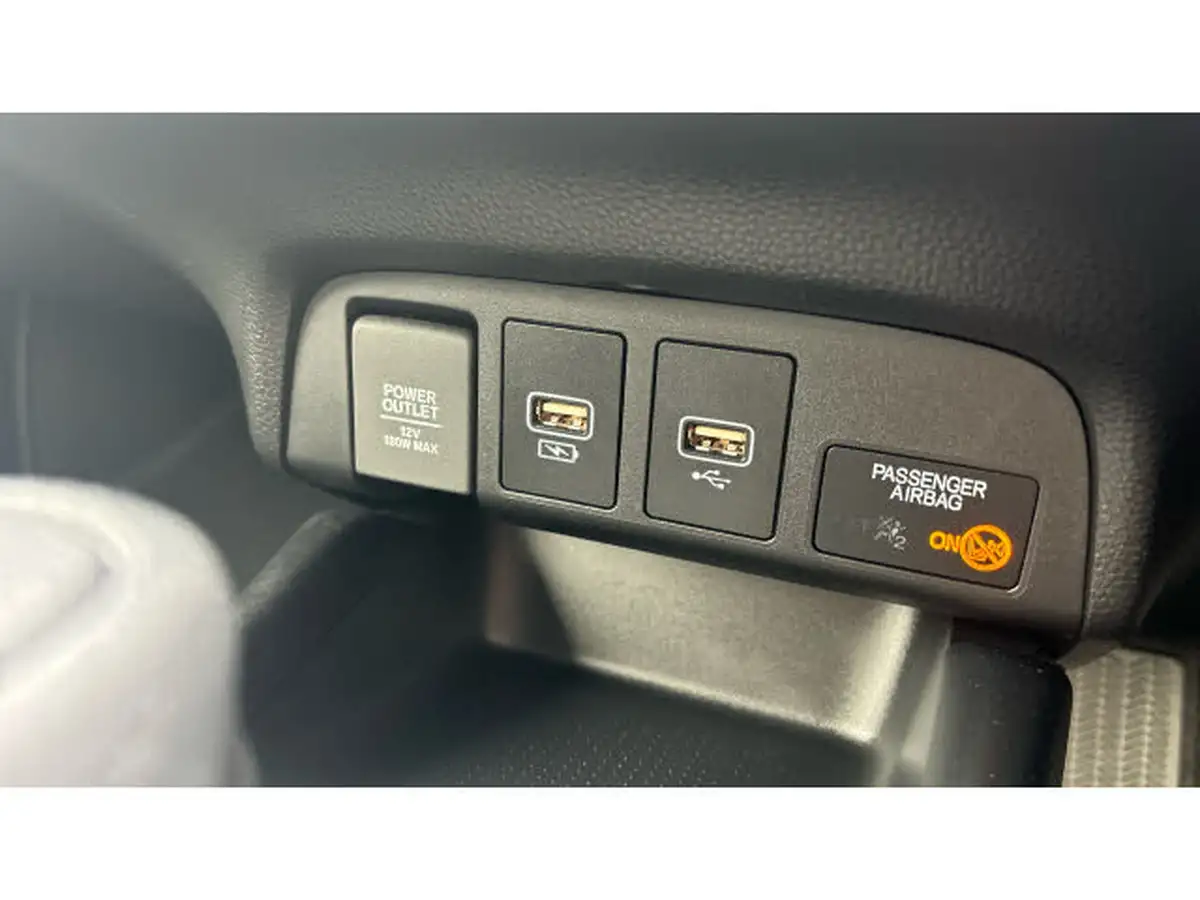 2023-honda-jazz-15-i-mmd-sr-big-23