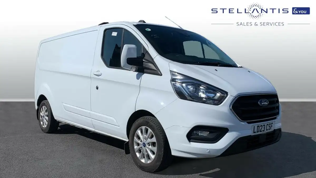2023-ford-transit-custom-big-0