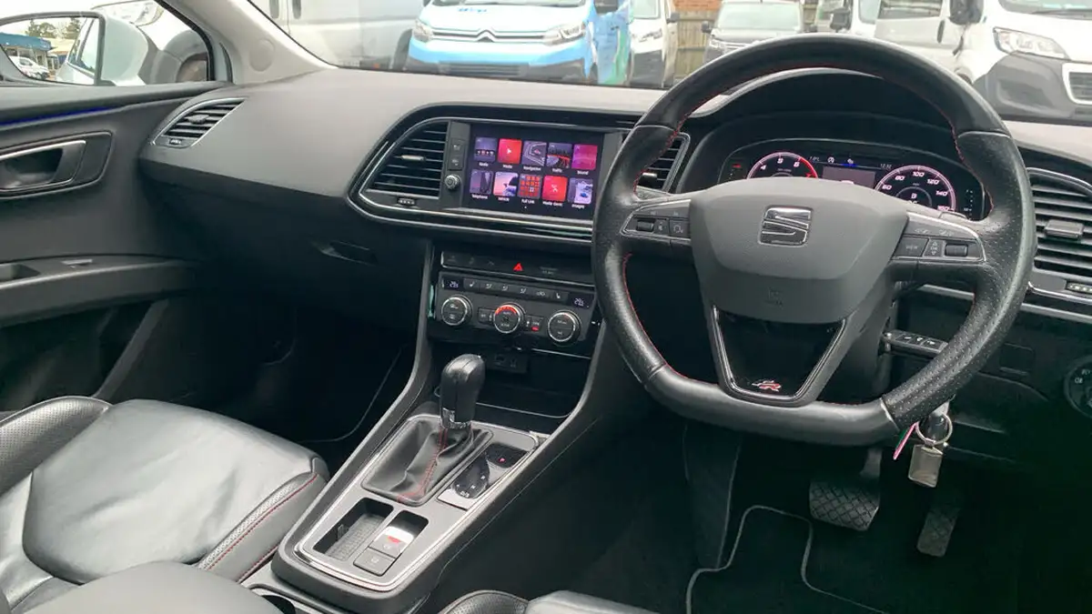2019-seat-leon-15-tsi-evo-fr-sport-150ps-hatchback-dsg-big-10