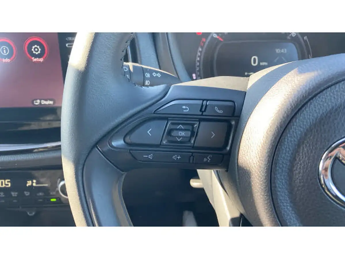2023-toyota-aygo-x-10-vvt-i-edge-big-27