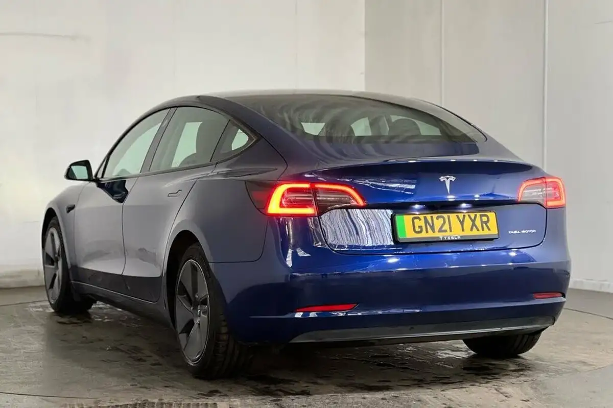 2021-tesla-model-3-e-long-range-4x4-big-18