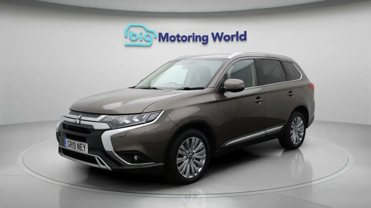 2019-mitsubishi-outlander-20-exceed-big-3