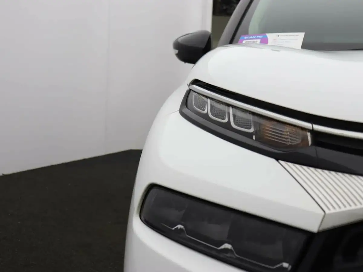 2022-citroen-c3-aircross-12-puretech-shine-110ps-big-37