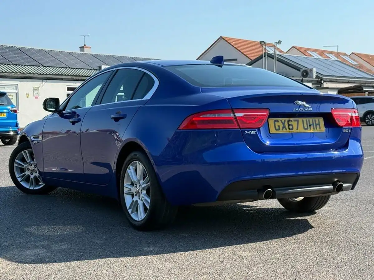 2017-jaguar-xe-20i-prestige-200ps-ss-1999cc-big-1