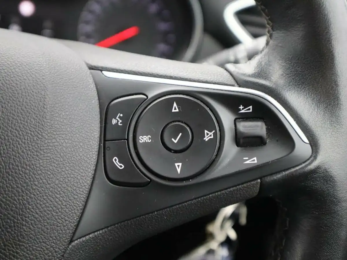 2022-vauxhall-crossland-12-elite-edition-130ps-big-23