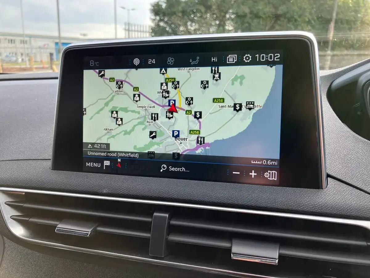 2019-peugeot-3008-suv-16-puretech-gt-line-180bhp-ss-eat8-big-10
