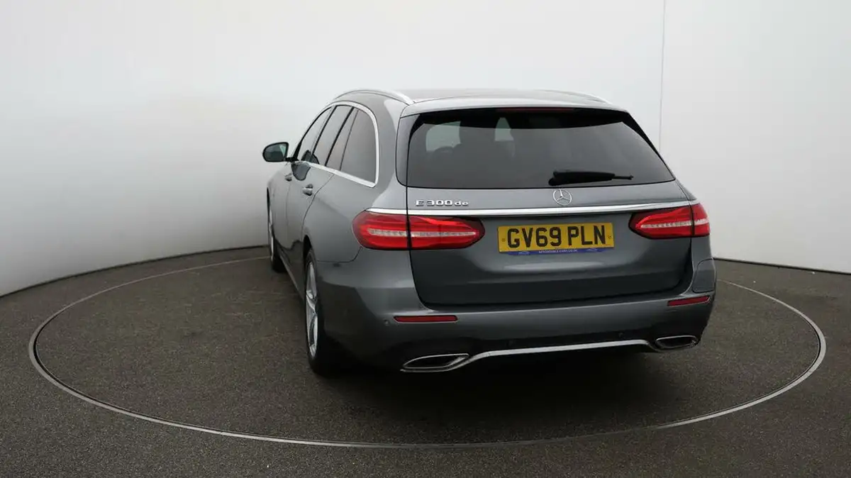 2020-mercedes-benz-e-class-20d-e300de-amg-line-premium-eq-power-estate-5d-big-52