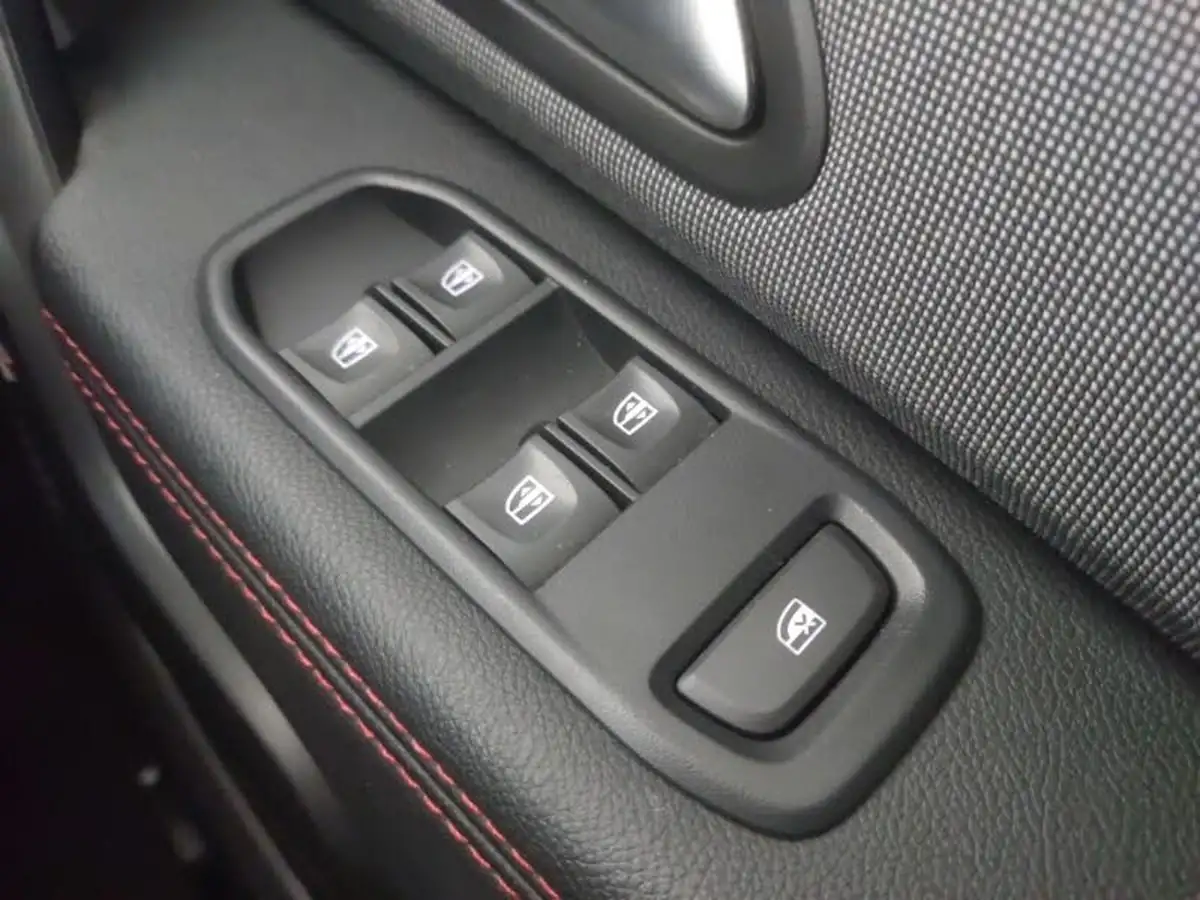 2019-dacia-duster-13-tce-techroad-130bhp-big-17