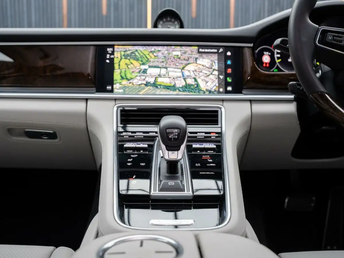 2022-porsche-panamera-30-4-e-hybrid-hatchback-big-41