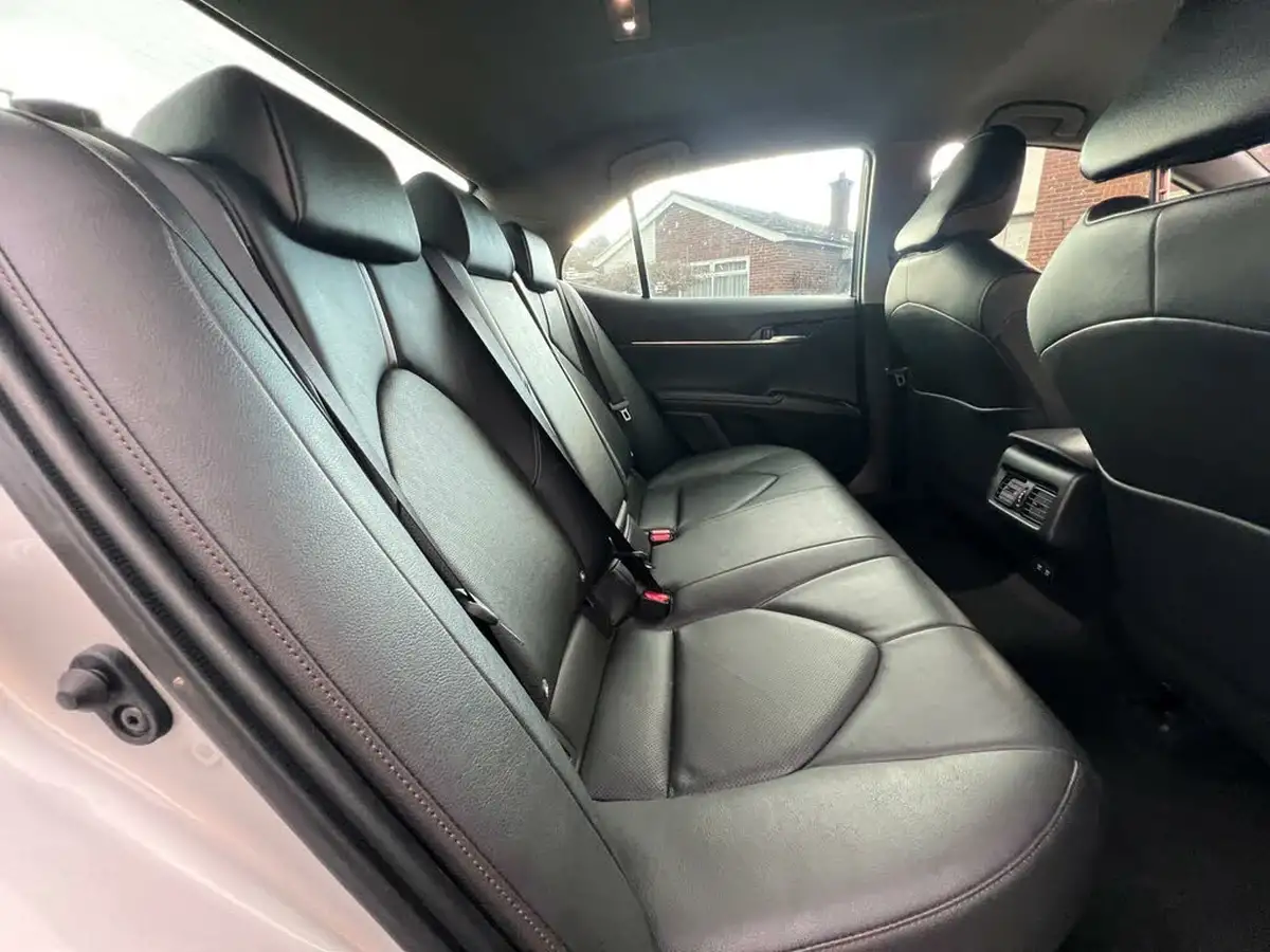 2020-toyota-camry-25-vvt-i-design-big-17